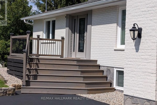 13 Bathurst Street, Ottawa, ON, photo 3