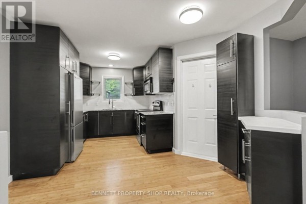 Bathroom - 13 Candow Crescent, Ottawa, ON K2S1K6 Photo 4