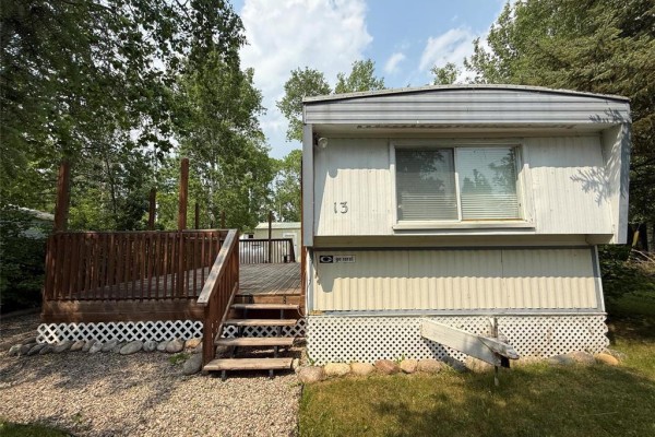 13 Eagle Point Resort Road, Thomas Lake, MB R0J1X0 Photo 2