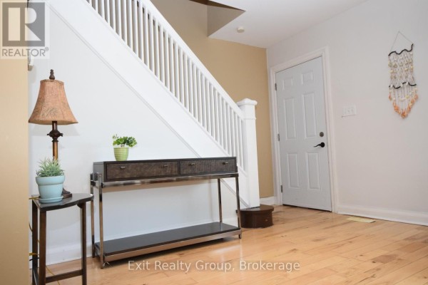 13 Flindall Street, Quinte West, ON, photo 2