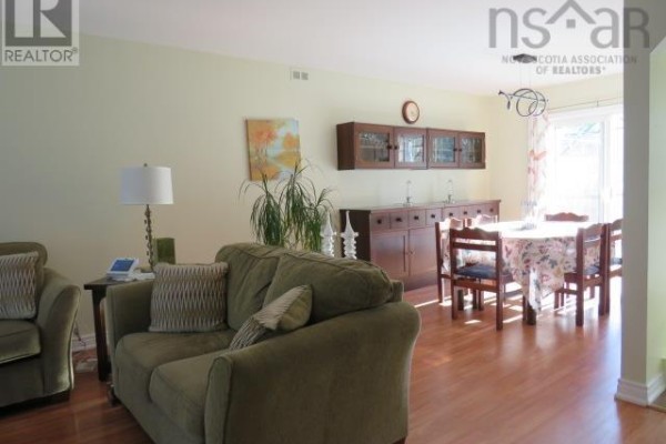 Dining room - 13 Florence Place Court, Lower Sackville, NS B4C3X4 Photo 3