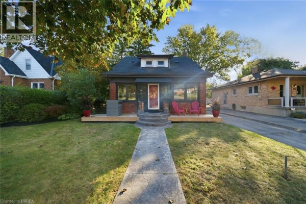 3pc Bathroom - 13 Forest Road, Brantford, ON N3S6V9 Photo 2