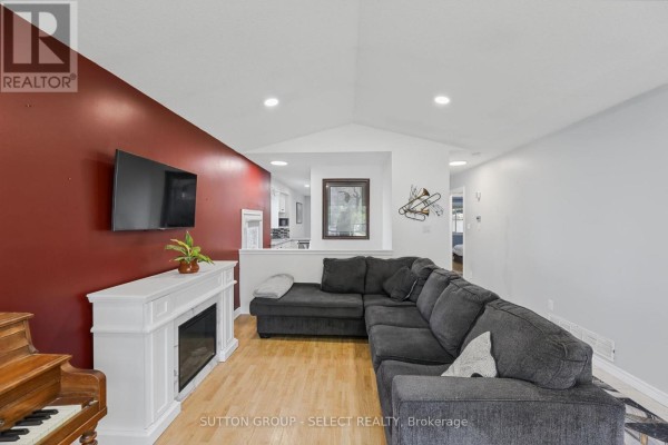 Bedroom 2 - 13 Goldenrod Court, St  Thomas, ON N5P4M7 Photo 4