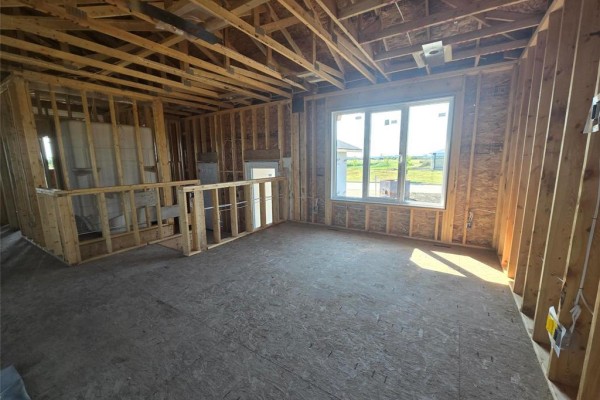 Laundry room - 13 Gooseberry Drive, Steinbach, MB R5G2Z1 Photo 4