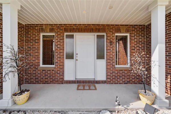 Great room - 13 Harbour Cove, St Francois Xavier, MB R4L1C3 Photo 2