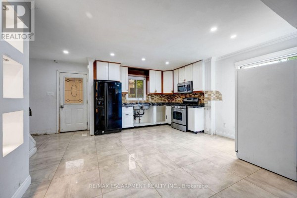 4pc Bathroom - 13 Holmstead Court, Brampton, ON L6S1R9 Photo 4