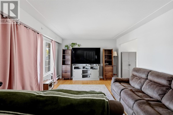 Living room - 13 Irwin Ave, Sault Ste  Marie, ON P6A3P7 Photo 3