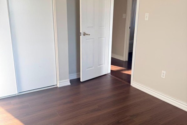 13 Lanternlight Lane, Brampton, ON L7A0T3 Photo 5