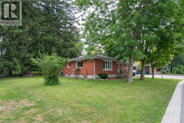 Kitchen - 13 Lewis Street, New Hamburg, ON N3A1P5 Photo 5