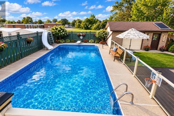 13 Loraine Avenue, Quinte West, ON, photo 2