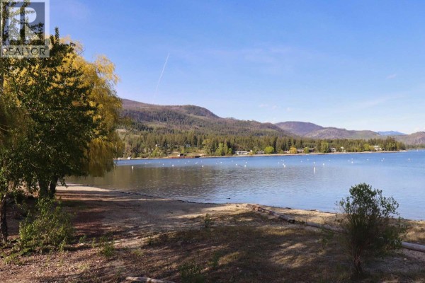 13 Marina Way, Lee Creek, BC, photo 3