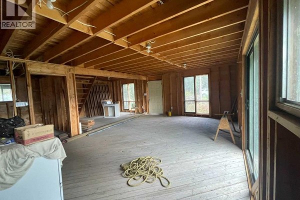 Loft - 13 Mervin Avenue, Brightsand Lake, SK S0M2T0 Photo 5