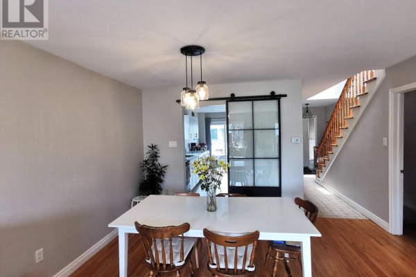 Bedroom 2 - 13 Mulberry Crescent, Toronto, ON M6C1N4 Photo 5
