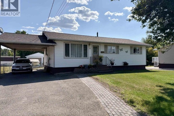 13 Nadina Crescent, Fraser Lake, BC, photo 2