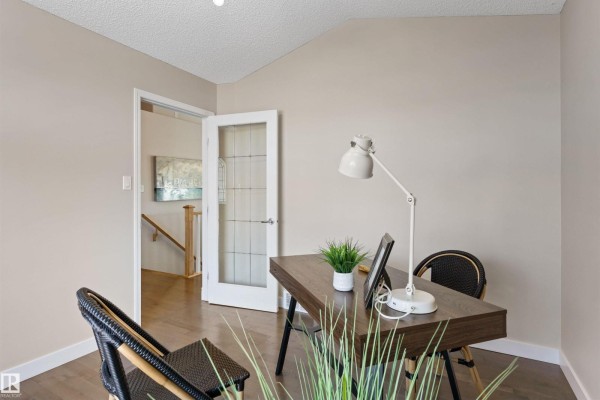 Family room - 13 Newbury Co, St  Albert, AB T8N7C1 Photo 4
