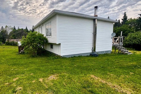 Family room - 13 Otto's Road, Frederickton, NL A0G2C0 Photo 3