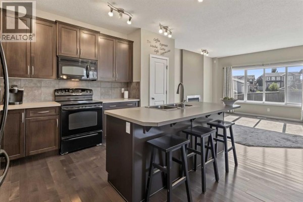 Kitchen - 13 Panora View Nw, Calgary, AB T3K0R8 Photo 4