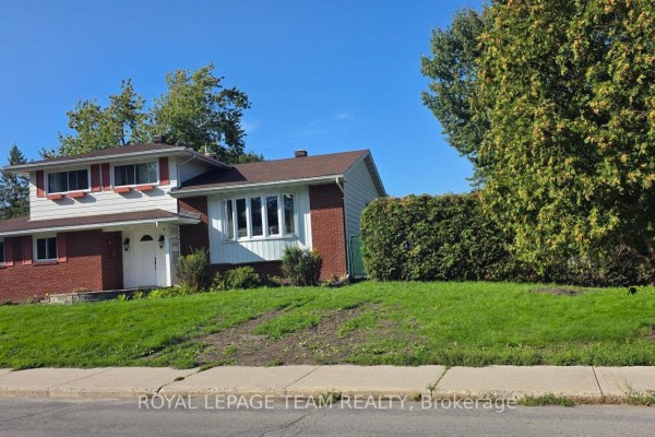 13 Ridgeburn Gate, Ottawa, ON K1B4C7 Photo 2