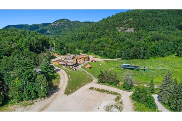 13 Rue De Gstaad, Lac Sainte Marie, QC J0X1Z0 Photo 5