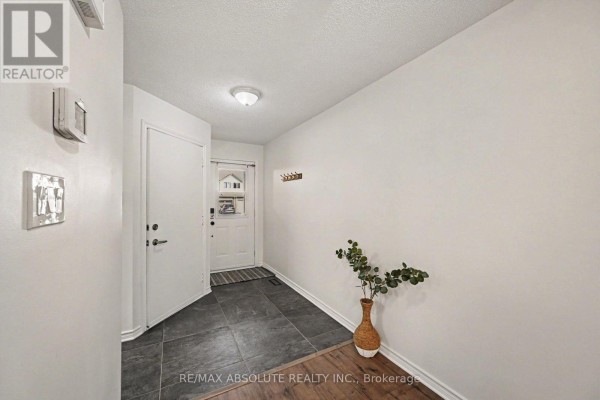 13 Spruce Crescent, Arnprior, ON K7S3V8 Photo 2