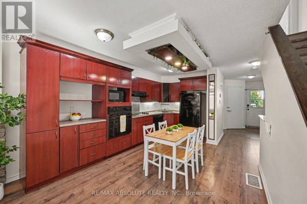 13 Spruce Crescent, Arnprior, ON K7S3V8 Photo 5