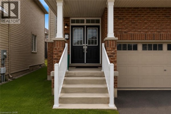 Kitchen - 13 Steven Drive, Thorold, ON L3B0G7 Photo 4