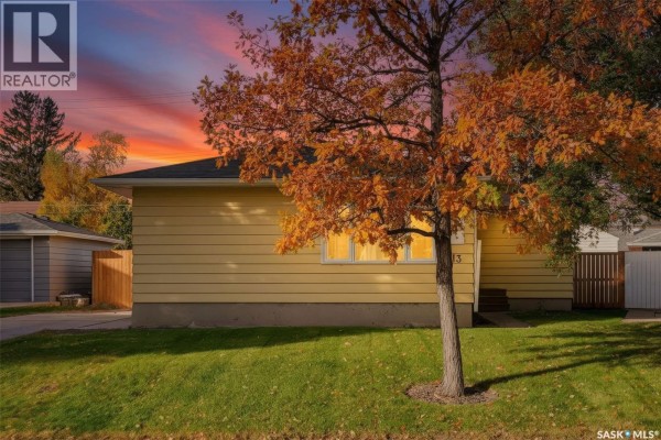 13 Stewart Avenue, Saskatoon