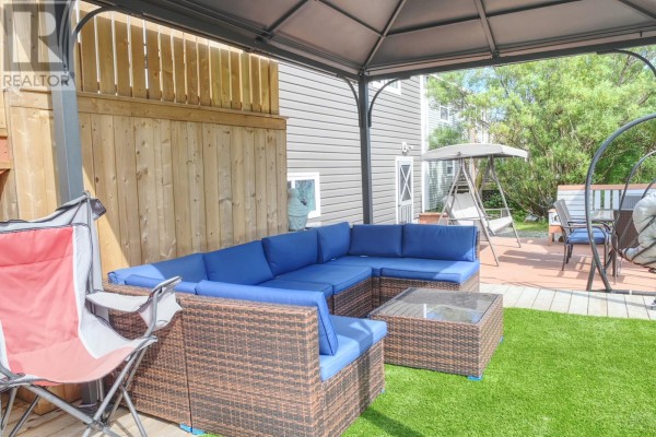 13 Stonewall Drive, Paradise, NL, photo 2