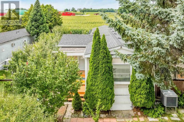 13 Sunrise Circle, Bradford West Gwillimbury, ON, photo 2