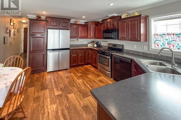 Laundry room - 13 Sutton Drive, Ashfield Colborne Wawanosh, ON N7A3Y3 Photo 4