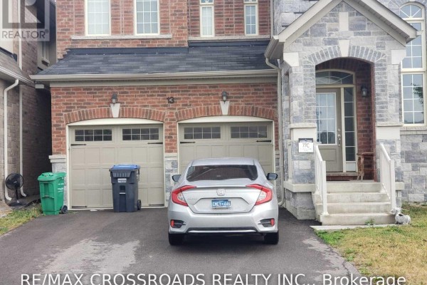 13 Swans Acre Trail, Brampton, ON L6R4A1 Photo 2