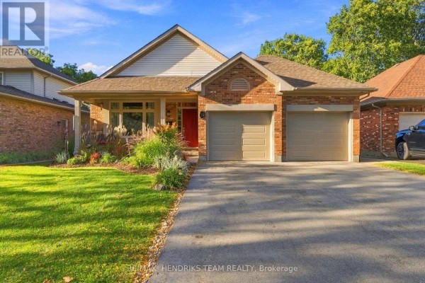 Residential for sale at 13 Timber Lane, St  Catharines, ON - MLS® ujWc1p