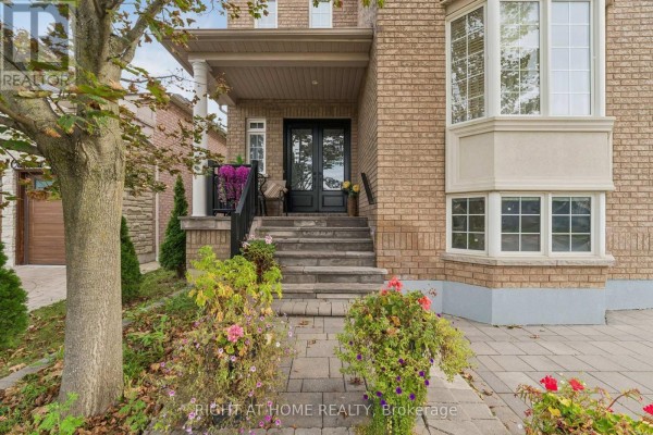 Kitchen - 13 Weston Crescent, Ajax, ON L1T0C7 Photo 3