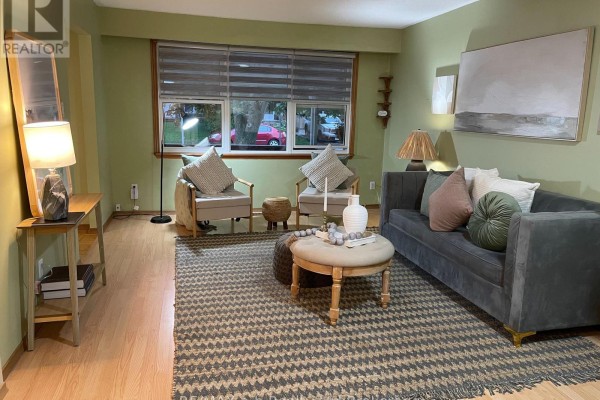 Living room - 13 Witty Avenue, Ingersoll, ON N5C3N9 Photo 4