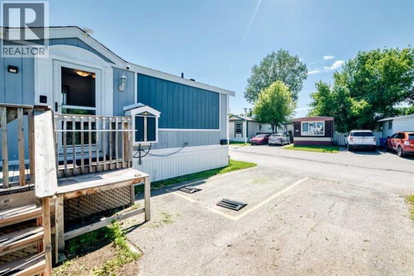 130, 6724 17 Avenue Se, Calgary, AB, photo 3
