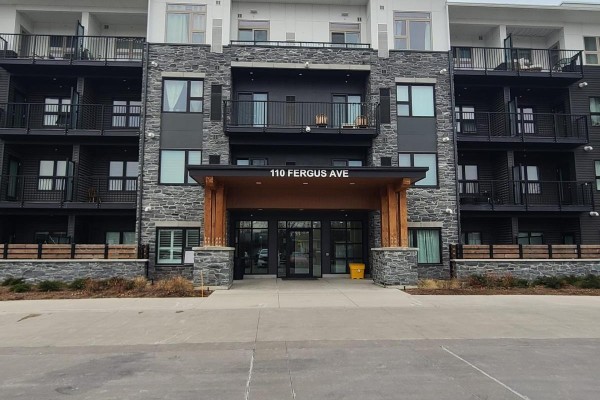 130 - 110 Fergus Avenue, Kitchener, ON N2A0K9 Photo 2