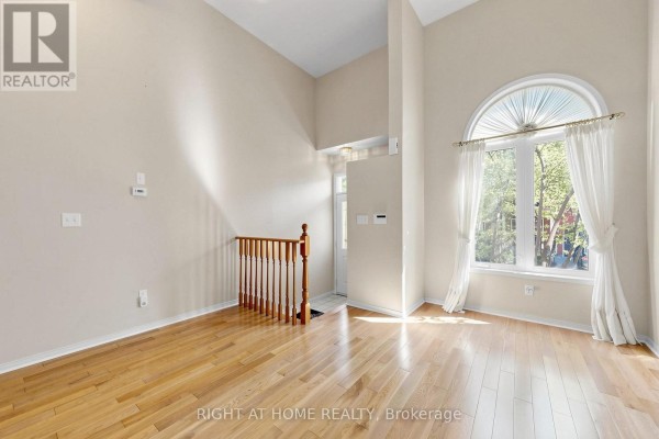 130 - 83 Mondeo Drive, Toronto, ON, photo 3