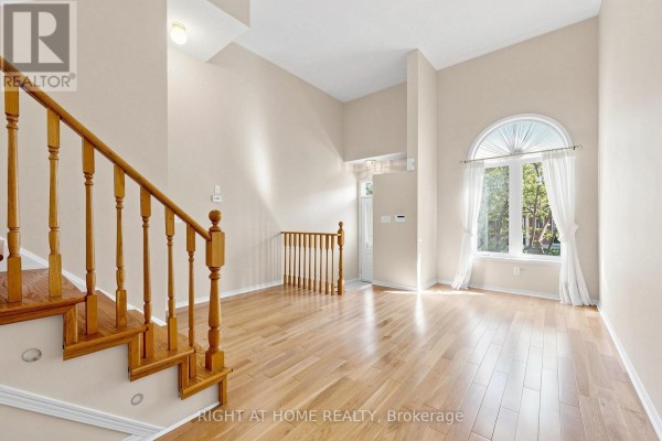 Primary Bedroom - 130 - 83 Mondeo Drive, Toronto, ON M1P5B6 Photo 4