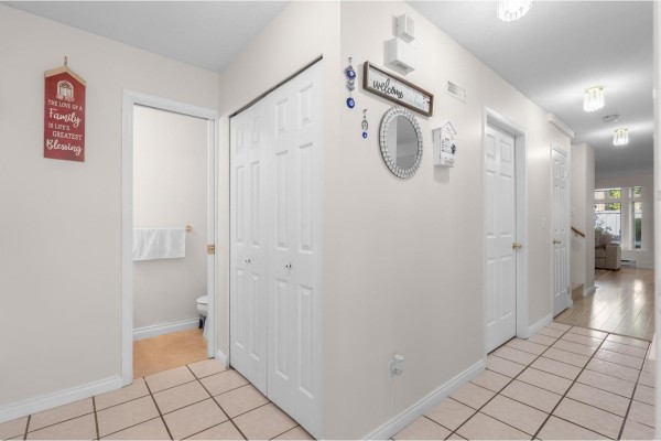 130 14154 103 Avenue, Surrey, BC V3T4Z6 Photo 5