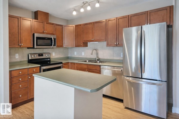 #130 50 Woodsmere Cl, Fort Saskatchewan, AB, photo 3