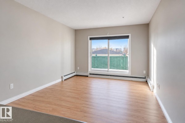 Primary Bedroom - #130 50 Woodsmere Cl, Fort Saskatchewan, AB T8L4N9 Photo 4