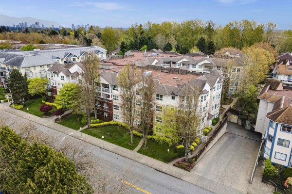 130 8068 120a Street, Surrey, BC V3W3P3 Photo 3