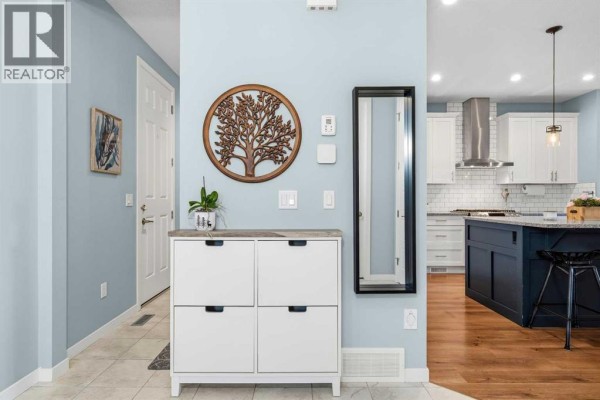 Kitchen - 130 Drake Landing Gardens, Okotoks, AB T1S0P9 Photo 4