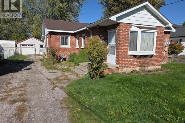 130 Duff Avenue, Amherstburg