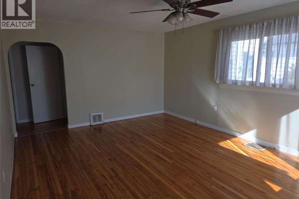 Eating area - 130 Duff Avenue, Amherstburg, ON N9V2P7 Photo 4