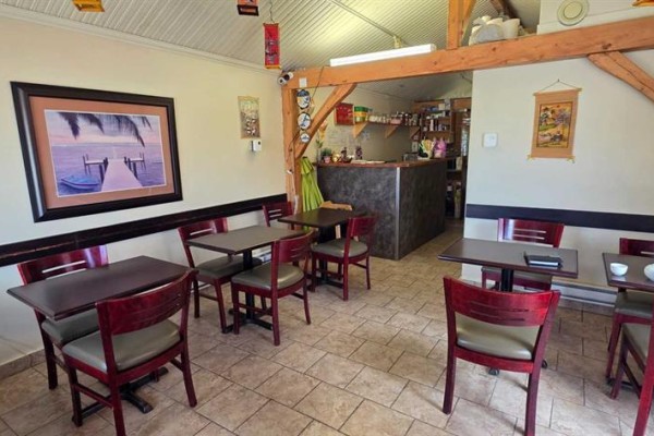 130 Government Road S, Diamond Valley, AB T0L0H0 Photo 3