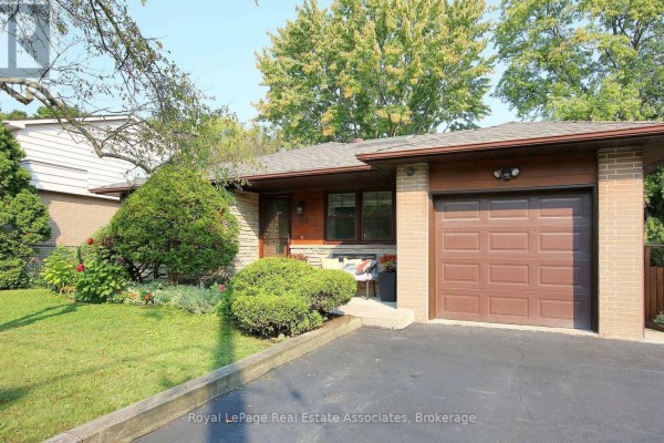 Dining room - 130 Grandview Avenue, Markham, ON L3T1H6 Photo 2