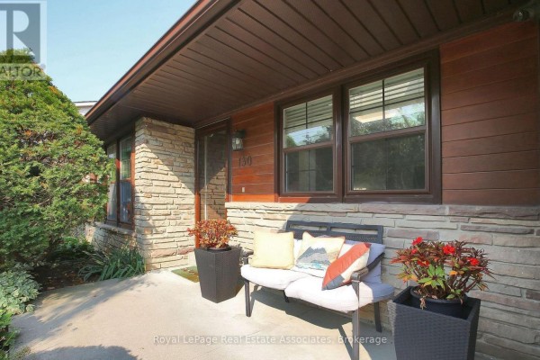 Kitchen - 130 Grandview Avenue, Markham, ON L3T1H6 Photo 3
