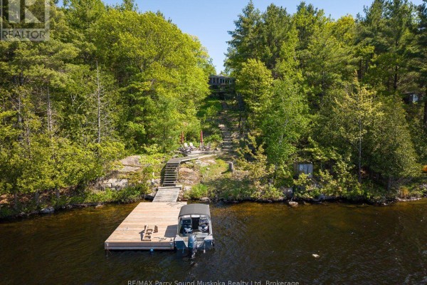 Primary Bedroom - 130 Healey Lake Water, The Archipelago, ON P0G1G0 Photo 5