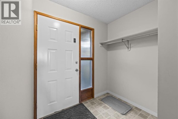 Dining room - 130 Macewan Park Way Nw, Calgary, AB T3K3E7 Photo 2